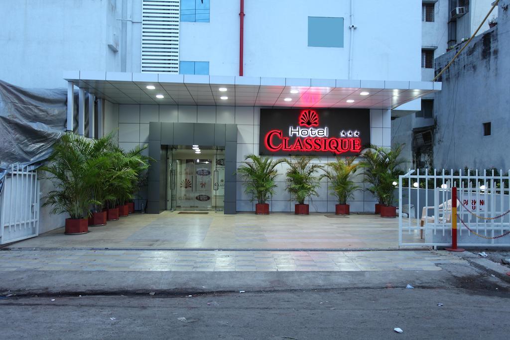 Hotel Classique Rajkot Exterior photo